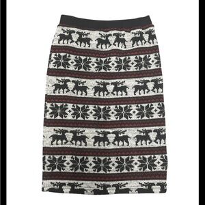 Black and White Nordic Pattern Knee-length Pencil Skirt